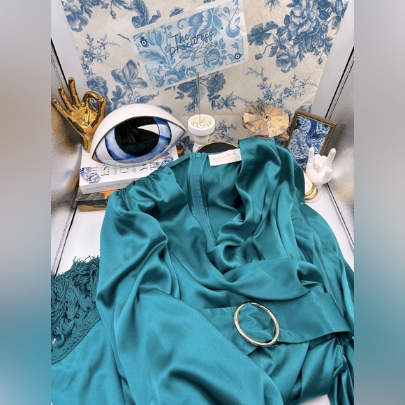 🆕 BRONX & BANCO 🧿 NWOT Monica Long Sleeve Satin Wrap Dress, Fringed Hem - Picture 2 of 16